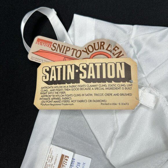 Vintage NWT Montgomery Ward white adjustable length satin slip, Size 16 - Picture 6 of 7